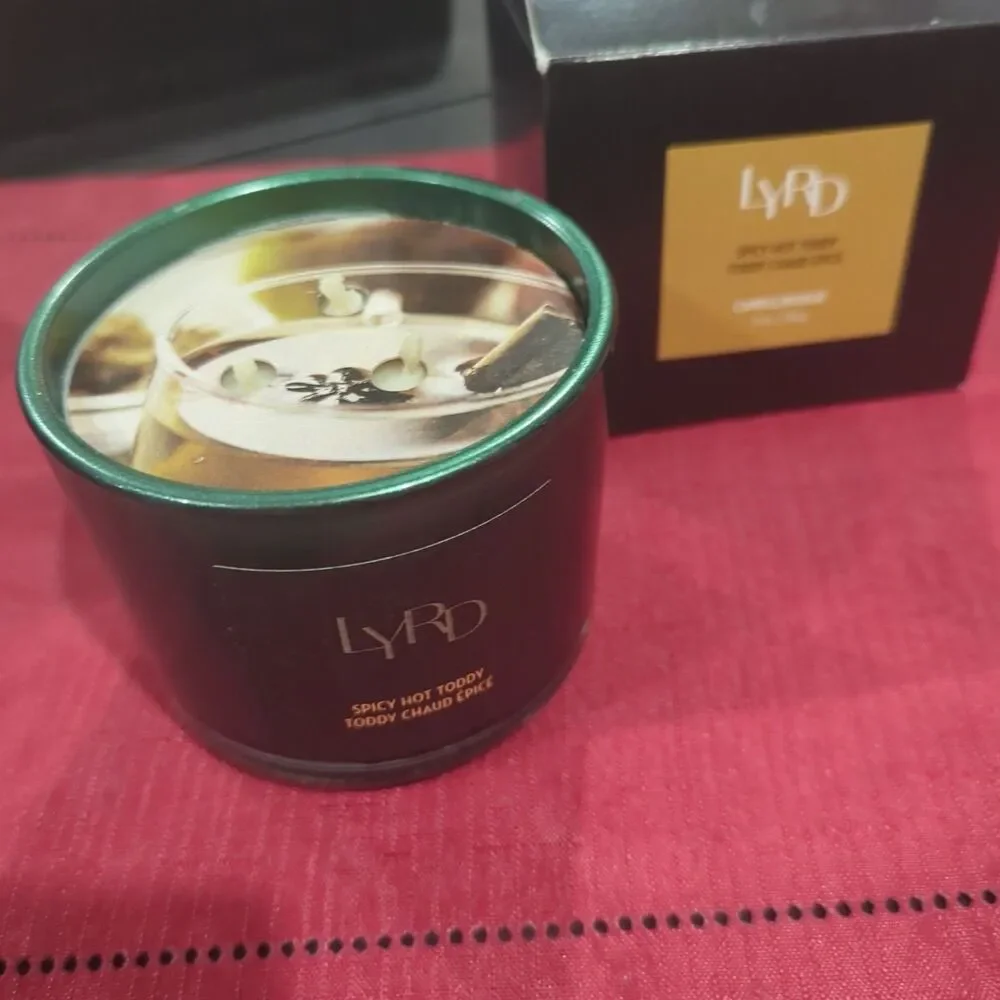 Avon Lyrd Spicy Hot Toddy 3 Wick Candle